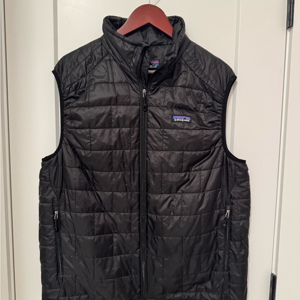 Patagonia Men's Nano Puff Quilted Vest Black